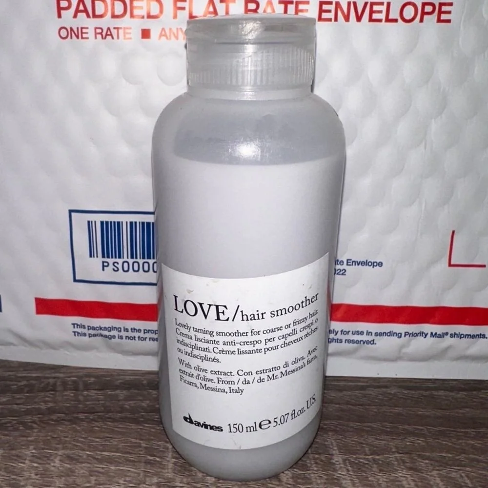 Davines LOVE Hair Smoother 5.07 fl oz Smoothing Anti-Frizz Cream‎ for Coarse